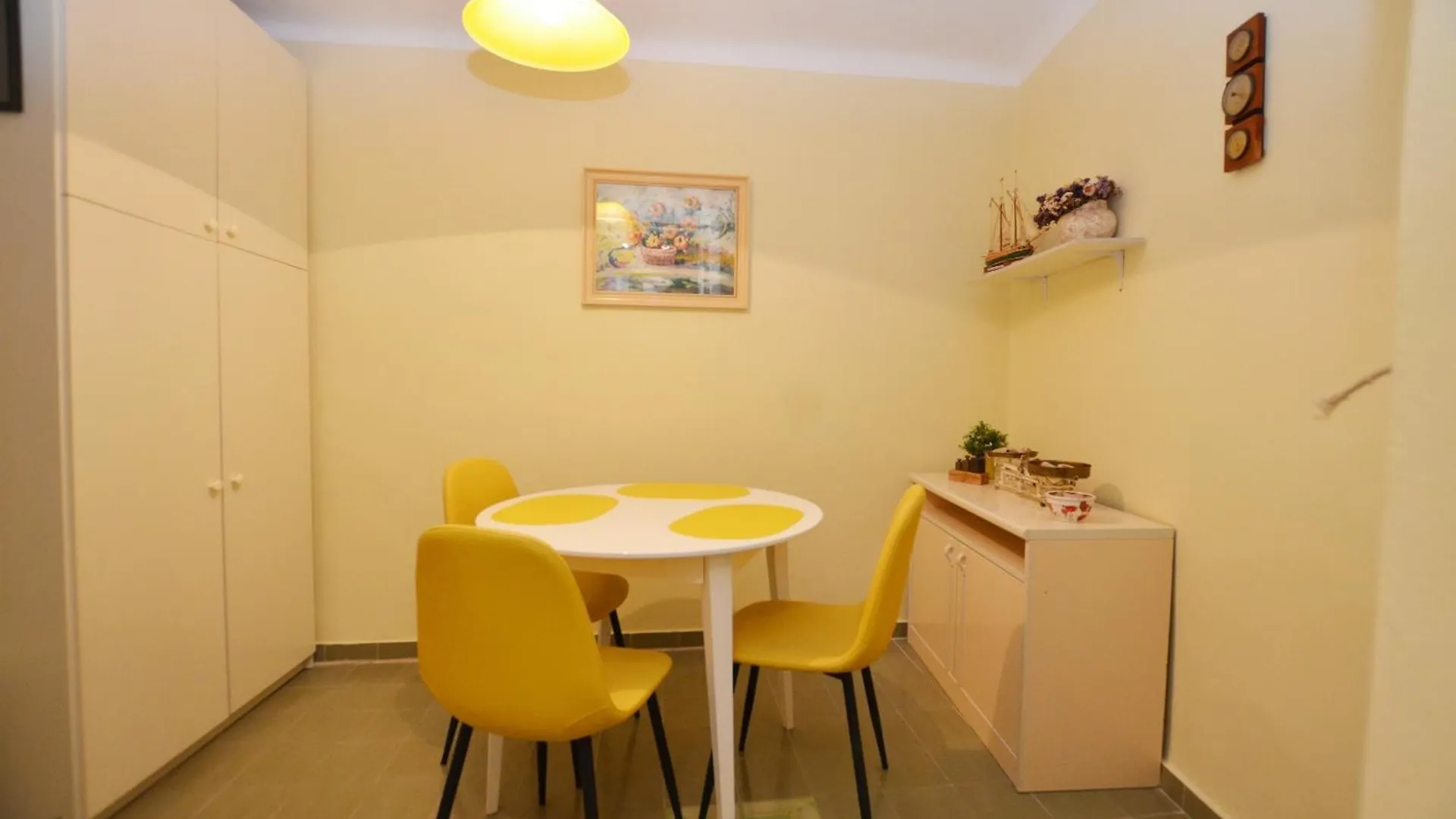 Amici Central Apartment